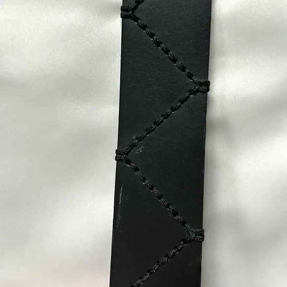 PRANA BLACK LEATHER STITCHED BELT STITCHED SILVER SQUARE BUCKLE SIZE-mens M - Picture 6 of 9